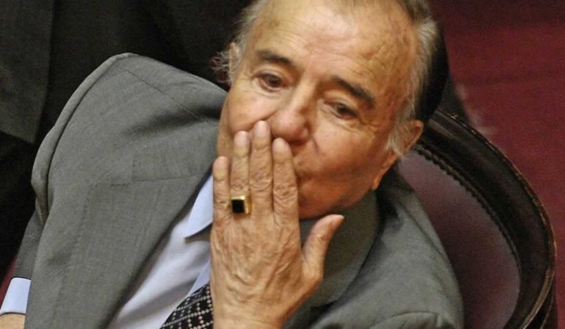 Zulemita quiere recuperarlo. La familia del fallecido ex presidente Carlos Menem ofrece una recompensa para quien devuelva el anillo robado al riojano. 