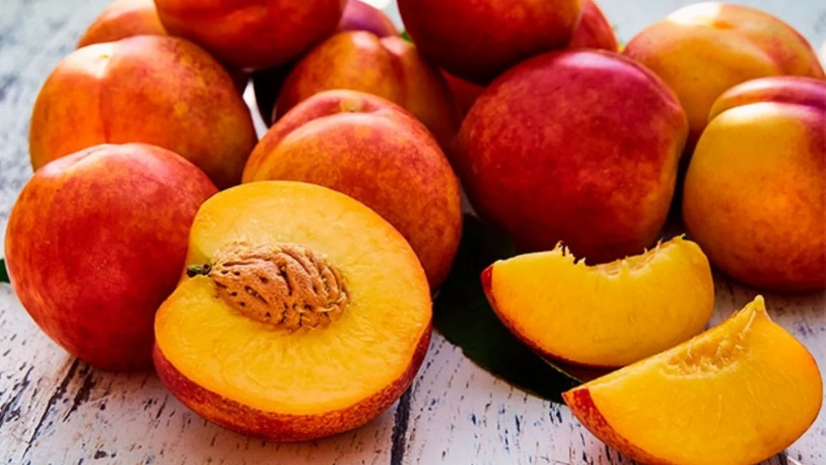 El durazno tiene múltiples beneficios y propiedades para la salud El durazno tiene múltiples beneficios y propiedades para la salud