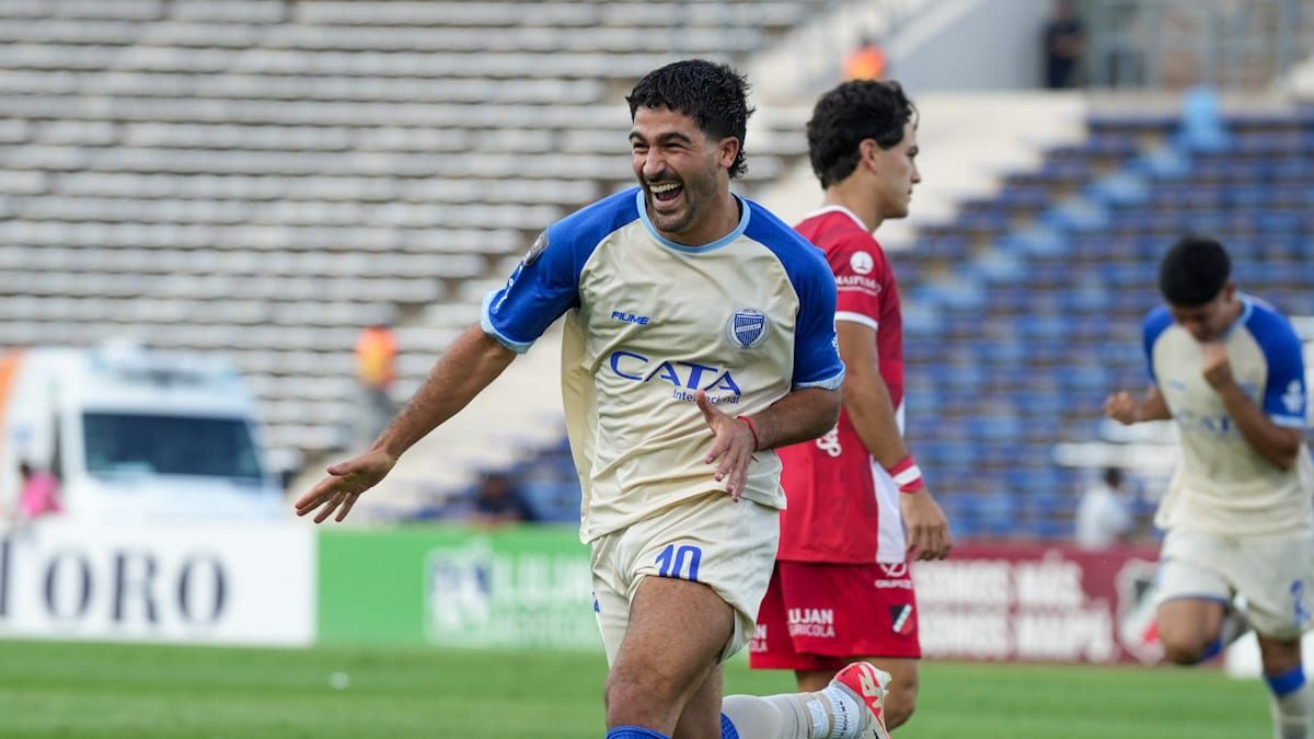 El tremendo golazo de Poggi para el 1-0 de Godoy Cruz ante Deportivo Maipú