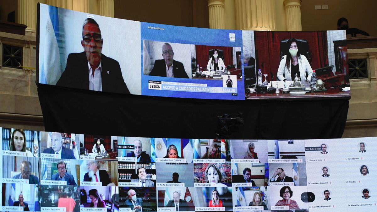 Este jueves el Senado de la Nación tuvo sesión ordinaria, y se aprobó la Ley de Telesalud que tiene como coautor al radical mendocino Julio Cobos.
