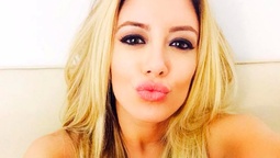 Se viralizó una foto de Claudia Ciardone en calcitas blancas y arrasó con todo