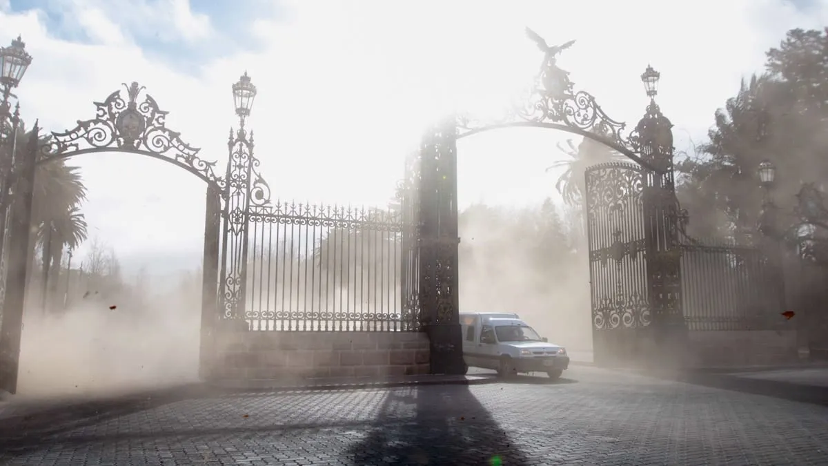 El viento Zonda podría alcanzar ráfagas de 80 kilómetros por hora, según el pronóstico del tiempo en Mendoza. Imagen ilustrativa. El viento Zonda podría alcanzar ráfagas de 80 kilómetros por hora, según el pronóstico del tiempo en Mendoza. Imagen ilustrativa.