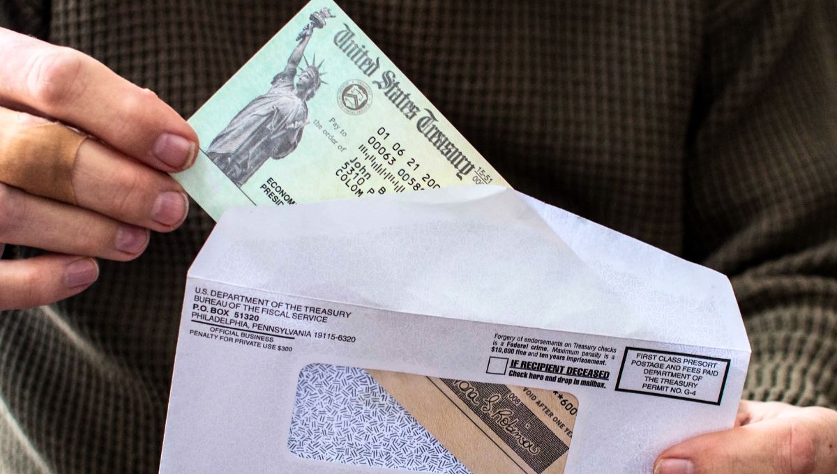 Beneficiarios recibirán un cheque estímulo de 800 dólares