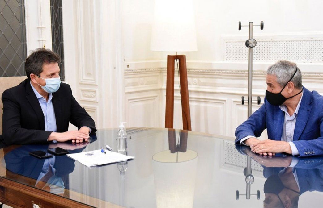 Sergio Massa recibió en su despacho del Congreso al nuevo ministro de Desarrollo Territorial y Hábitat para hablar sobre viviendas sociales.