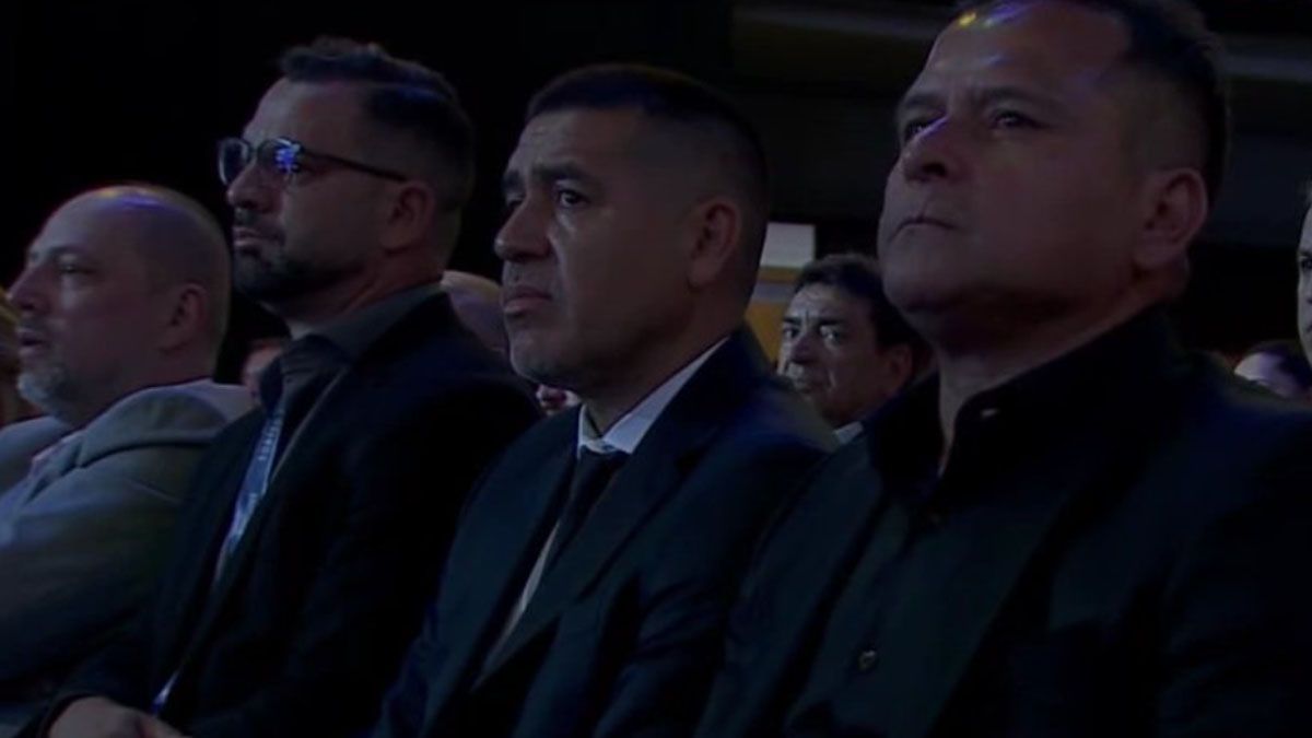 Juan Román Riquelme estuvo en el sorteo de la Copa Sudamericana y conoció a los rivales de Boca Juan Román Riquelme estuvo en el sorteo de la Copa Sudamericana y conoció a los rivales de Boca