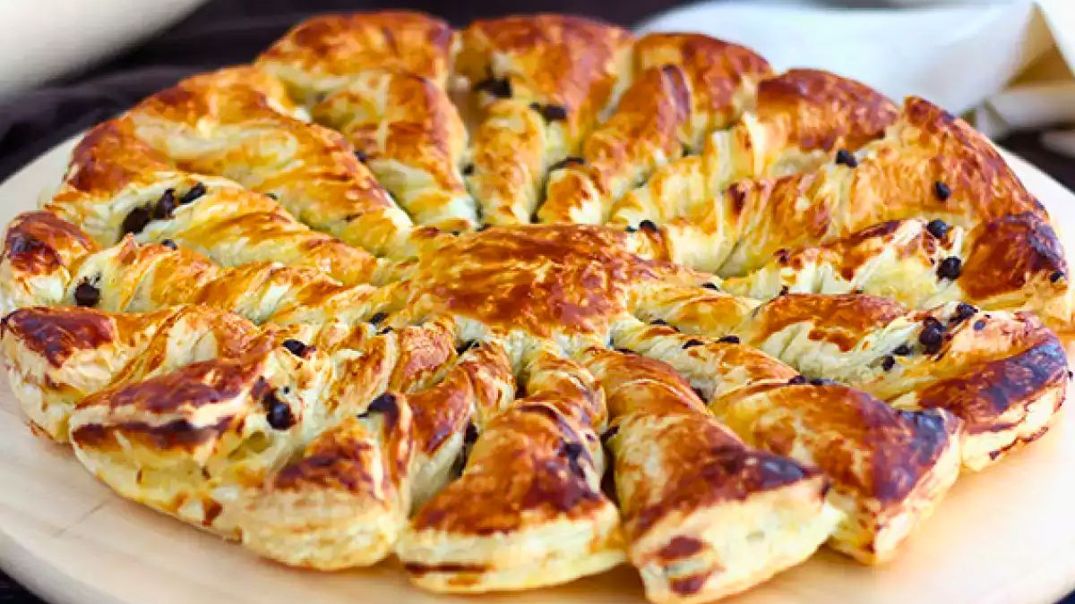 Tarta sol de vainilla y chocolate: la receta fácil y original que transforma cualquier merienda