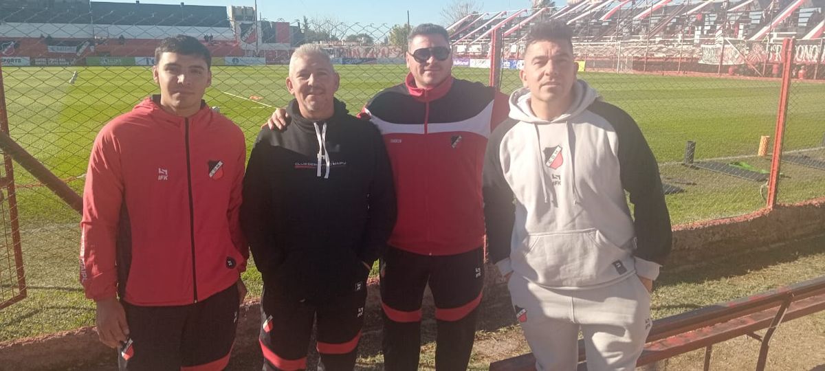Los hinchas del Cruzado llegaron desde temprano a la cancha.