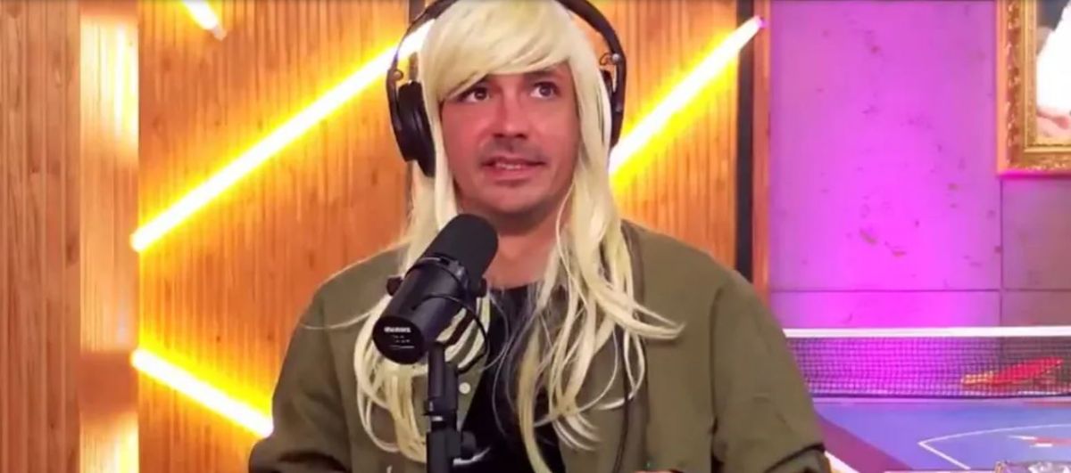 La historia de Julián Kartún, el fenómeno viral con su personaje Caro Pardíaco. La historia de Julián Kartún, el fenómeno viral con su personaje Caro Pardíaco.