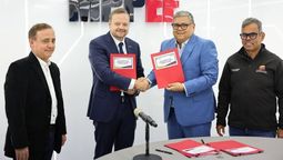 Jorge Salcedo, presidente de IMPSA, selló el acuerdo con Venezuela.