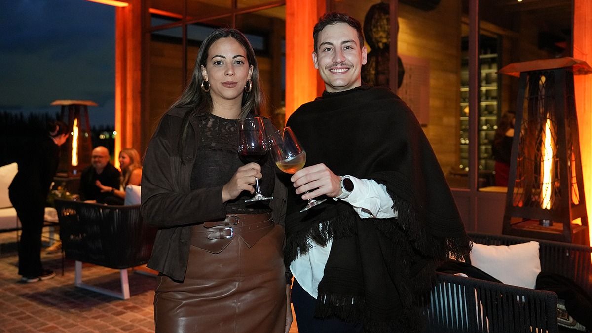 Alejandra Antequera y Edgardo Reveco, entre los invitados a la inauguración de Coraje Mendoza. Alejandra Antequera y Edgardo Reveco, entre los invitados a la inauguración de Coraje Mendoza.