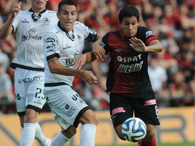 Colón derrotó a All Boys y trepó a la cima de las posiciones