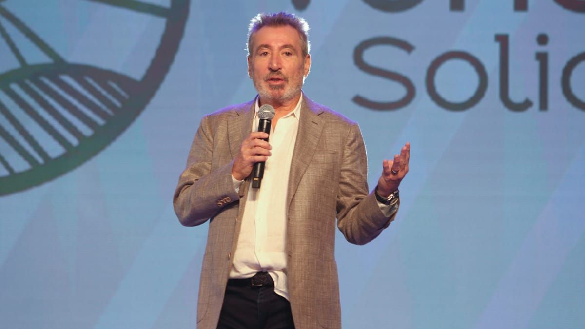 Daniel Vila recordó los comienzos de Vendimia Solidaria. Daniel Vila recordó los comienzos de Vendimia Solidaria.