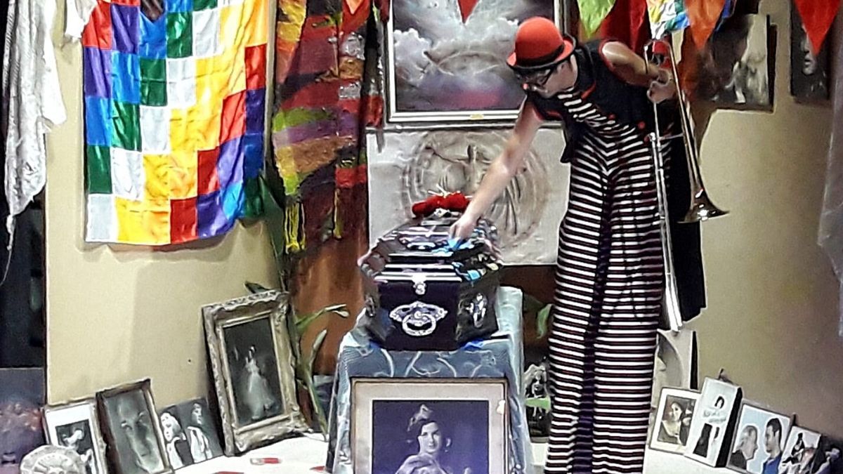 La despedida de Gladys Ravalle fue lo más fiel posible a su estilo: alegre, llena de música, arte y recuerdos. Foto: Paola Alé