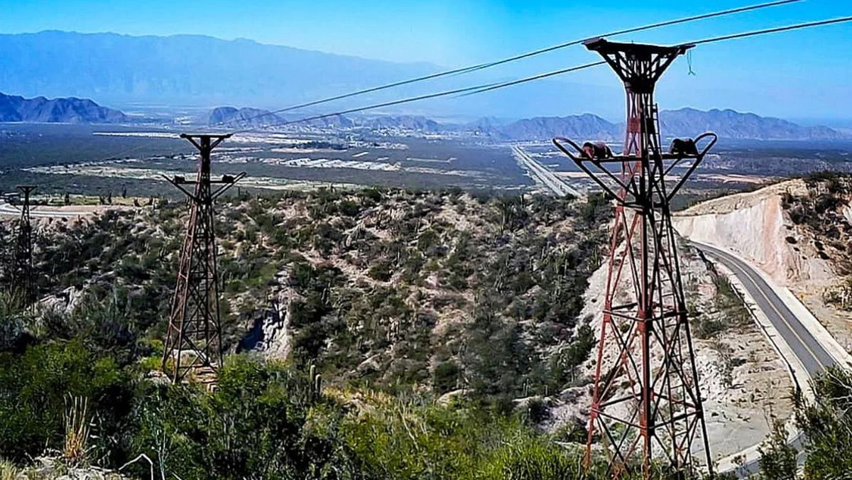 En Argentina está el cable carril más alto del mundo: tiene 34 kilómetros y es un Monumento Histórico