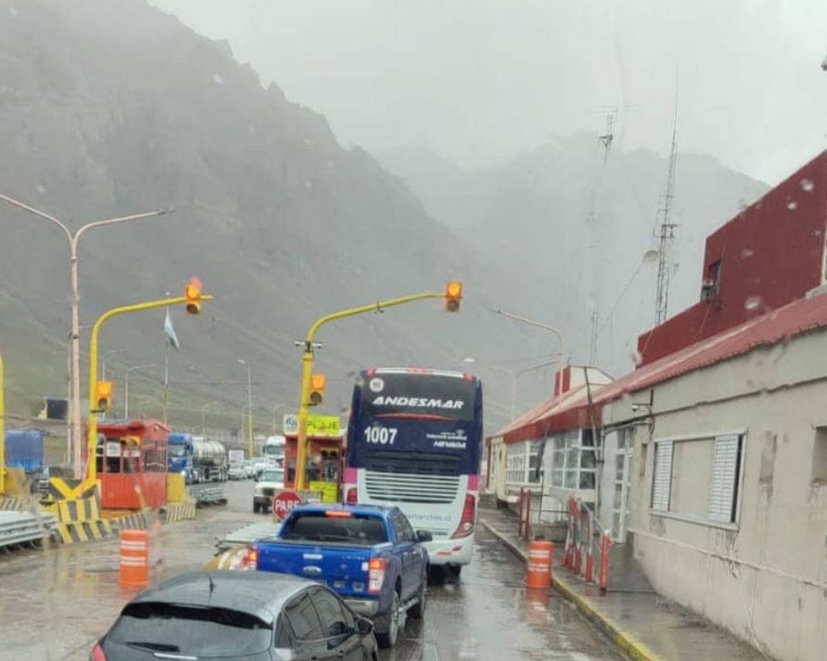 Las Cuevas este lunes con lluvias débiles. Las Cuevas este lunes con lluvias débiles.