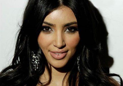 Toma nota del truco de Kim Kardashian para tener un cabello fuerte, sano y brillante Toma nota del truco de Kim Kardashian para tener un cabello fuerte, sano y brillante