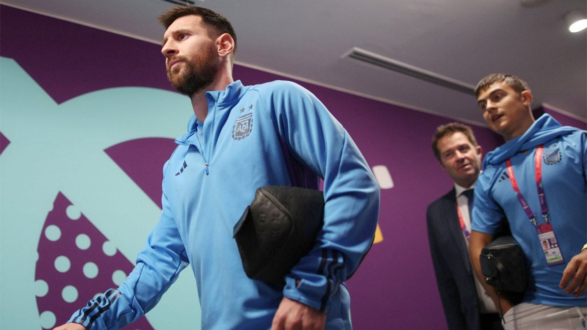 Lionel Messi y Paulo Dybala, en la previa del partido ante Polonia, por el Mundial Qatar 2022.