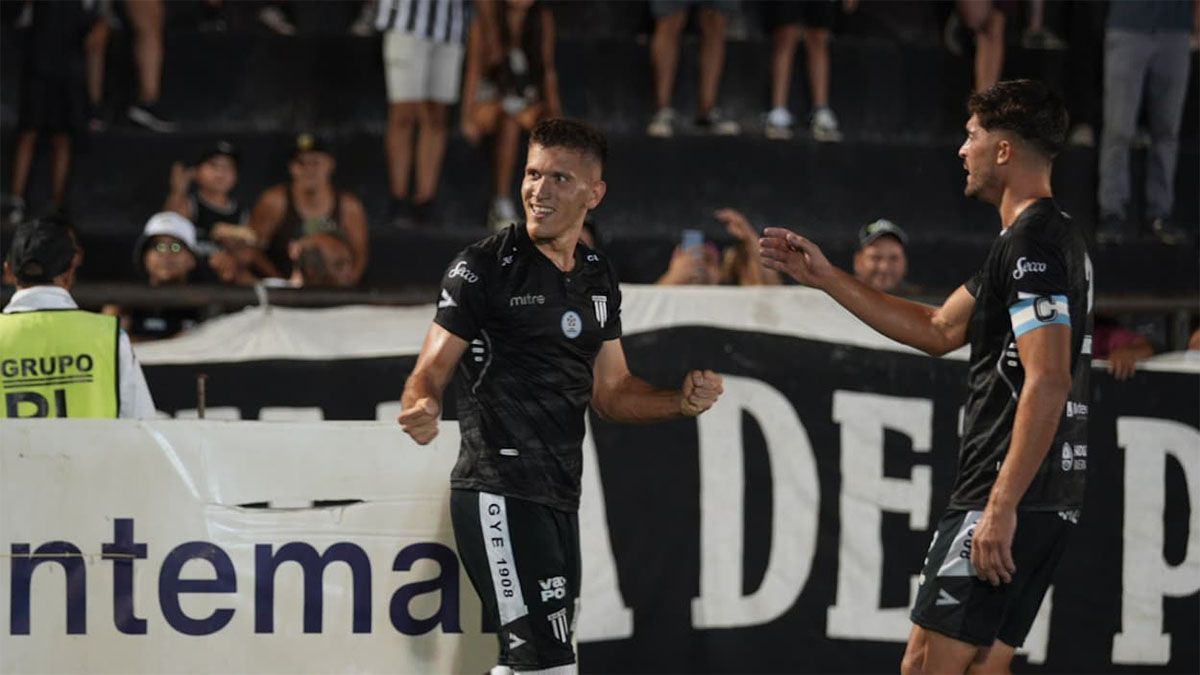 Gimnasia y Esgrima derrotó a Deportivo Morón.