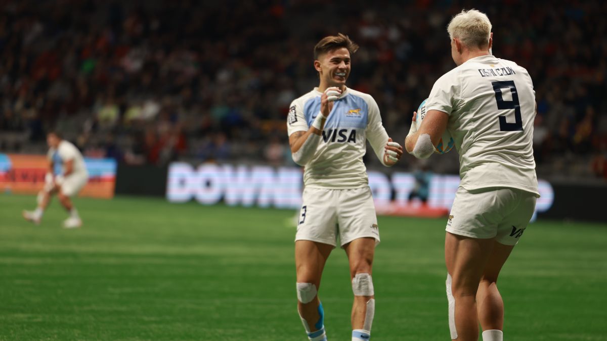 Dupla mortífera. Marcos Moneta y Matías Osadczuk aportaron velocidad física y mental en el triunfo de Los Pumas 7s en el duro partido contra una potencia como Samoa. Dupla mortífera. Marcos Moneta y Matías Osadczuk aportaron velocidad física y mental en el triunfo de Los Pumas 7s en el duro partido contra una potencia como Samoa.
