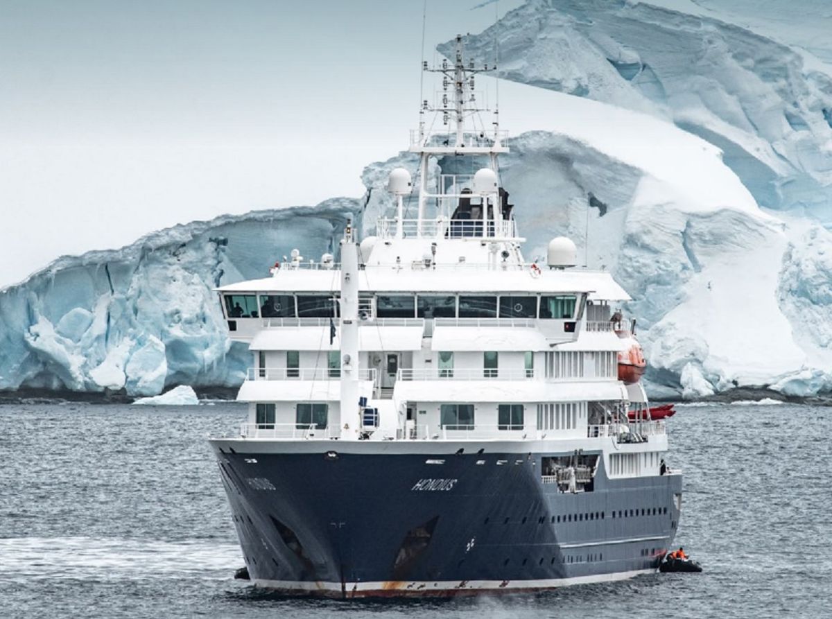 La situación en el MV Hondius sigue siendo crítica. Imagen: Oceanwide Expeditions