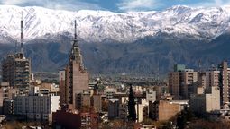 Este fin de semana rige una alerta amarilla por posibles nevadas en varios departamentos, con excepción de la zona metropolitana de Mendoza. Este fin de semana rige una alerta amarilla por posibles nevadas en varios departamentos, con excepción de la zona metropolitana de Mendoza.