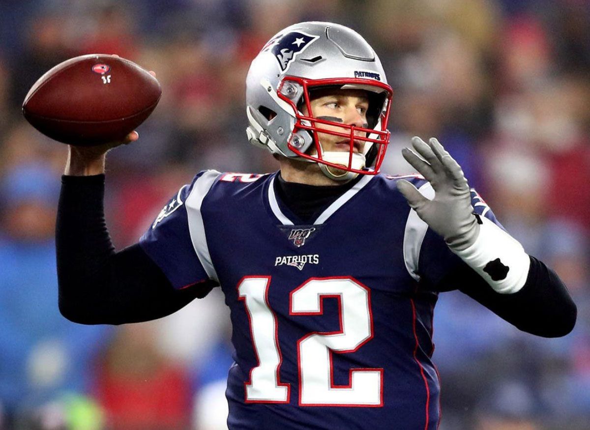 Tom Brady con su camiseta 12 de los New England Patriots, la misma con la que dominó la NFL