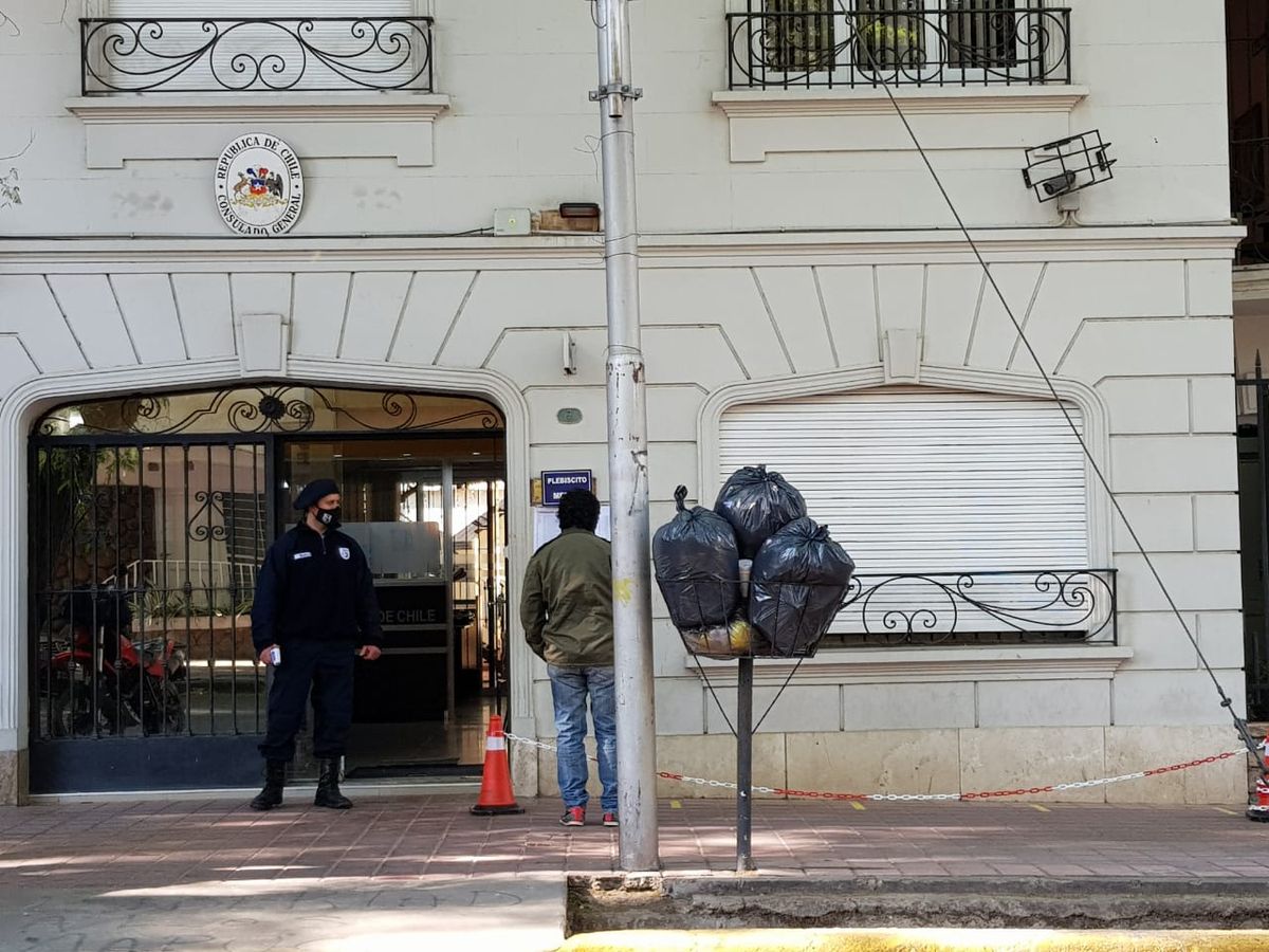 La sede del Consulado de Chile en Mendoza, en Belgrano al 1000, de Ciudad.