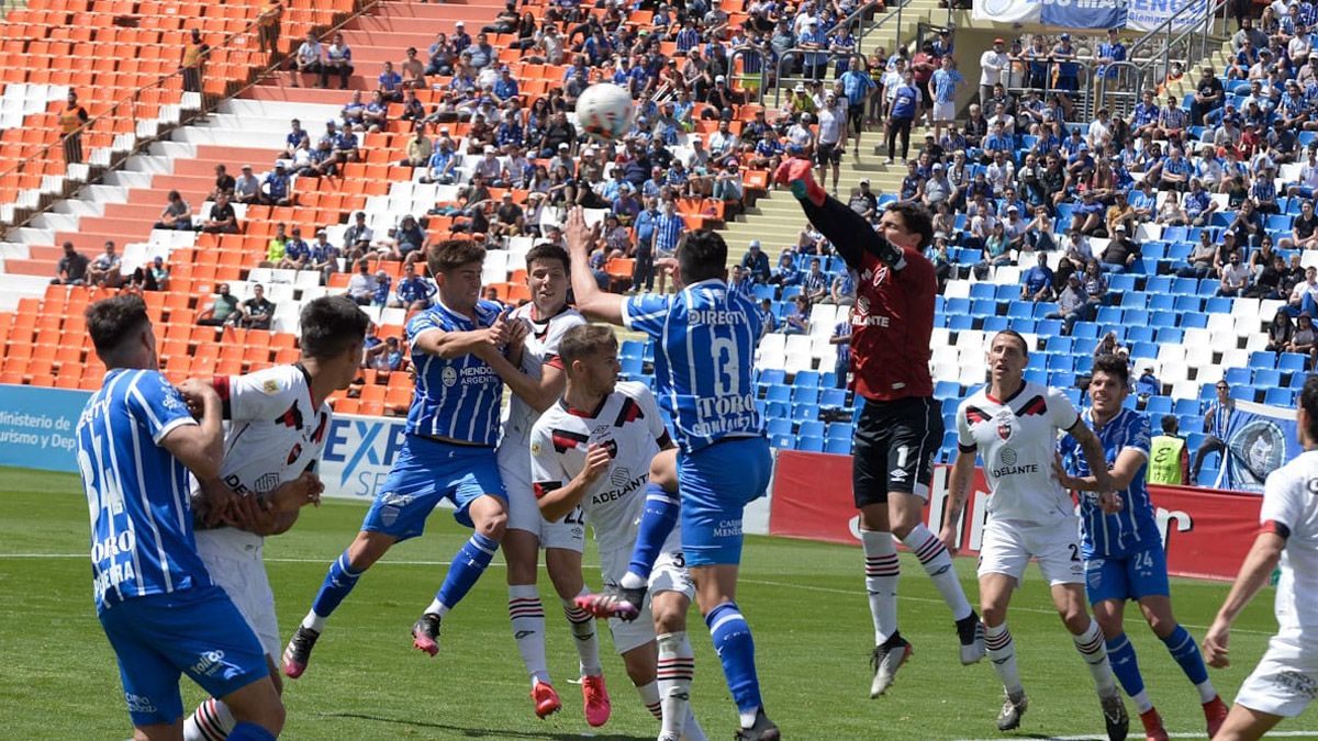 El Tomba remontó un partido increíble ante Newell's