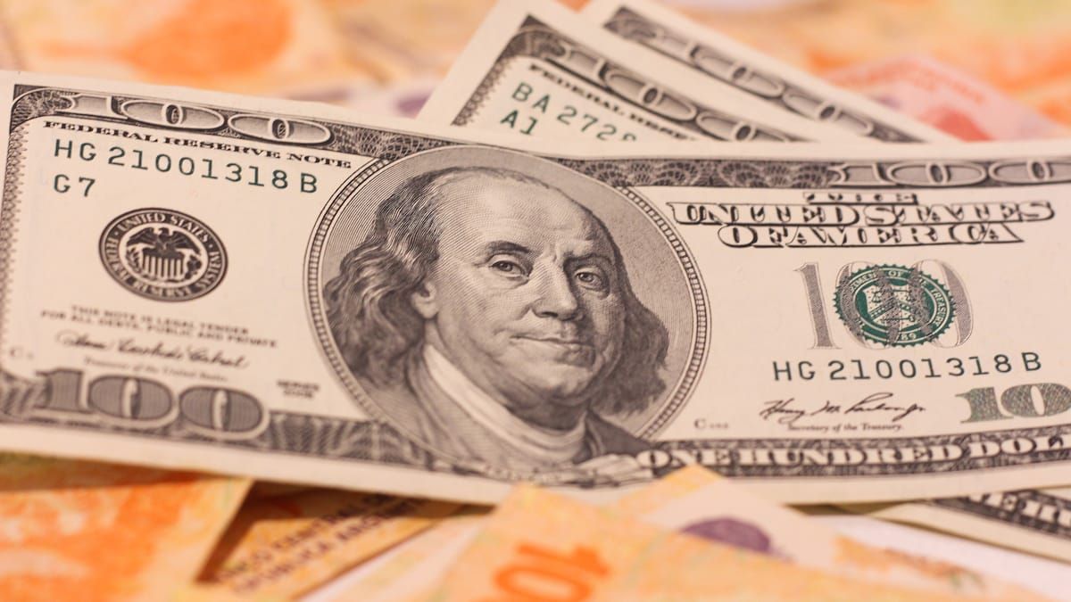 El dólar blue superó los mil pesos este miércoles.