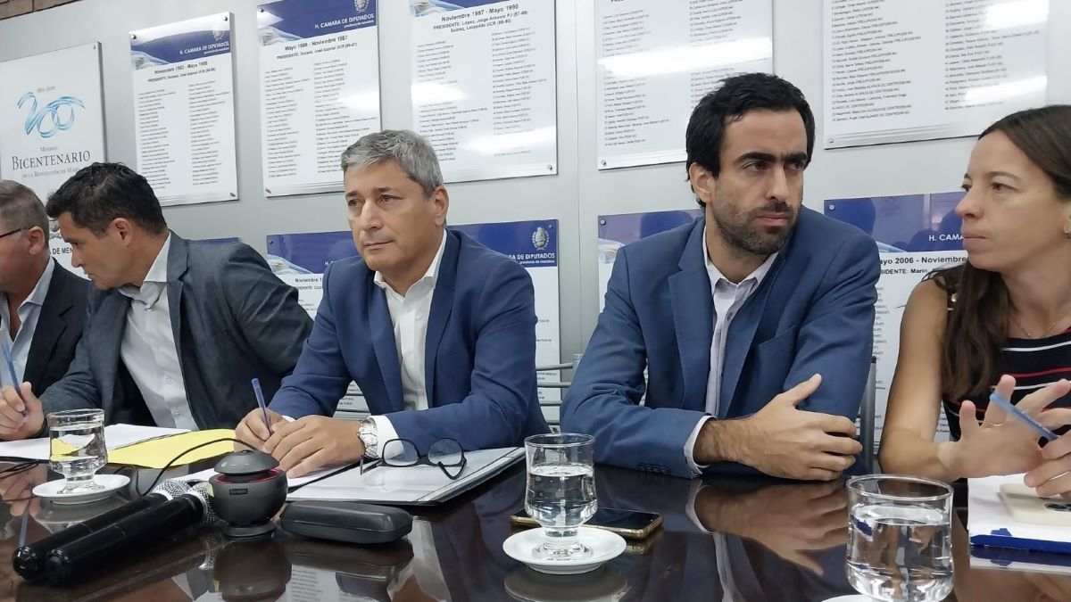 La exposición fue encabezada por Funes, quien tomó la palabra casi la totalidad del tiempo.