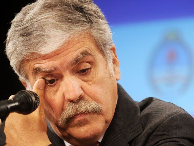 El ex ministro de Planificación, Julio De Vido deberá presentarse este jueves en tribunales por orden de la Corte.