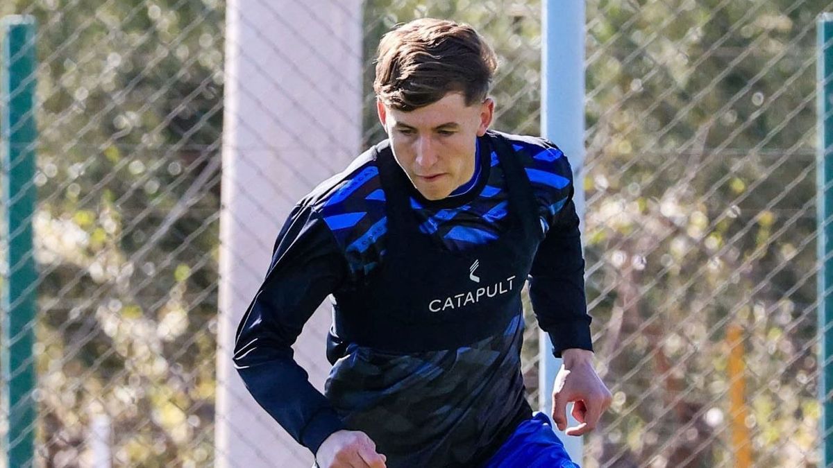 Santino Andino fue expulsado ante Platense y no podrá jugar ante Barracas Central, en el Feliciano Gambarte.