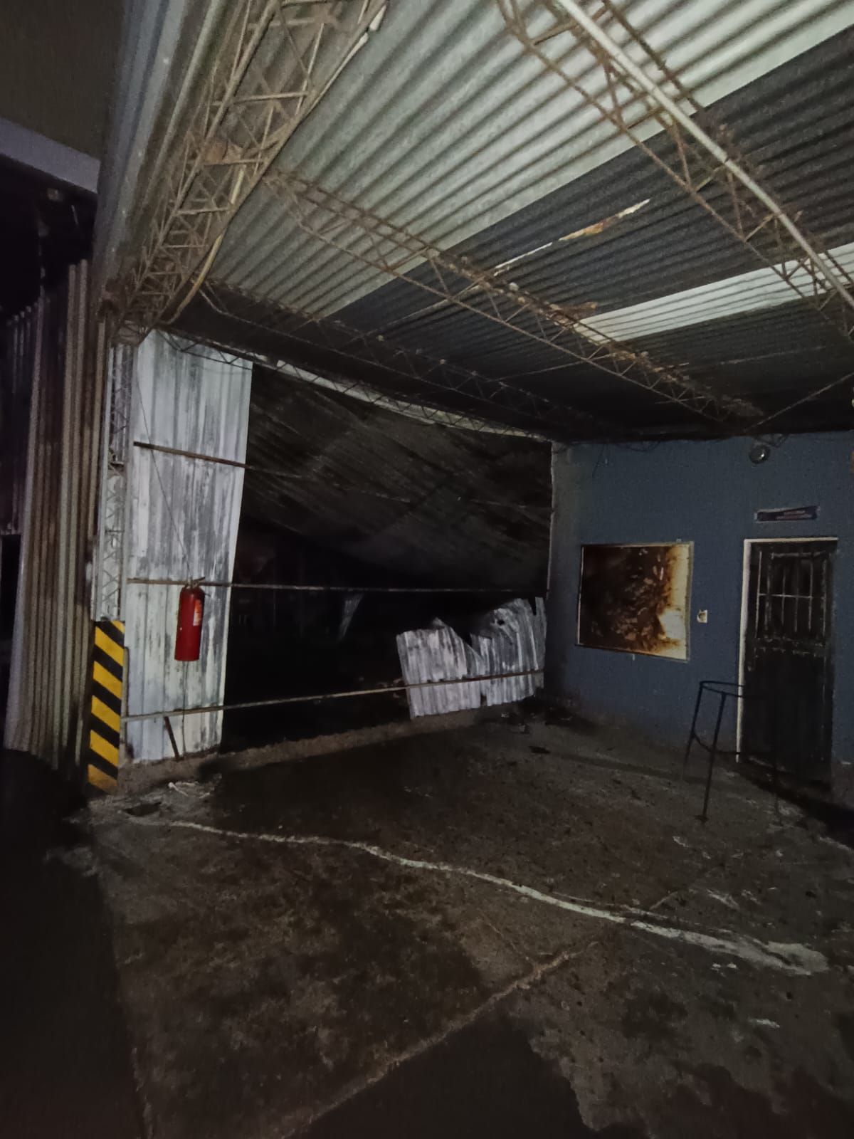 La Oficina Fiscal ordenó realizar pericias técnicas para determinar qué originó el fuego en el establecimiento. La Oficina Fiscal ordenó realizar pericias técnicas para determinar qué originó el fuego en el establecimiento.