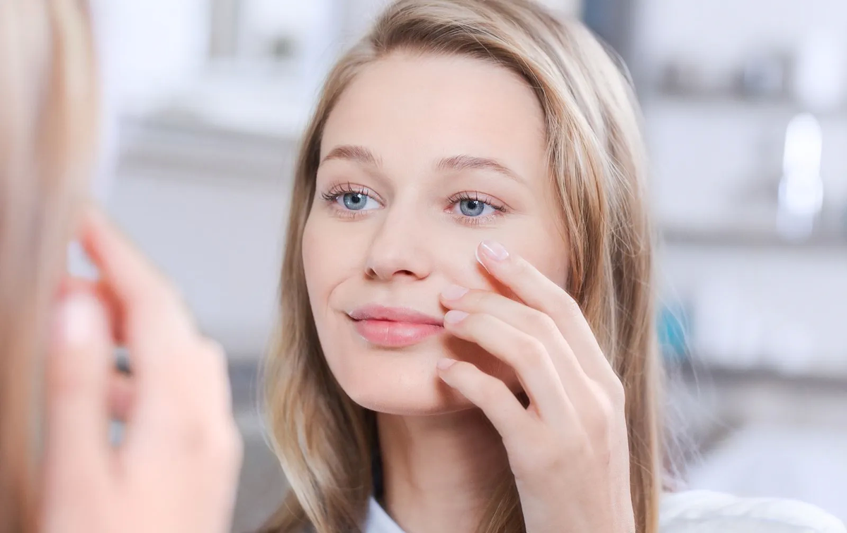 El aceite de incienso estimula la producción de colágeno, hidrata la piel y tiene propiedades antiinflamatorias. El aceite de incienso estimula la producción de colágeno, hidrata la piel y tiene propiedades antiinflamatorias.