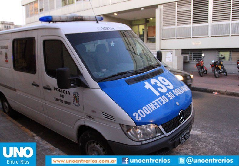 Requisaron una casa conflictiva en Villa Sarmiento por el robo de un celular