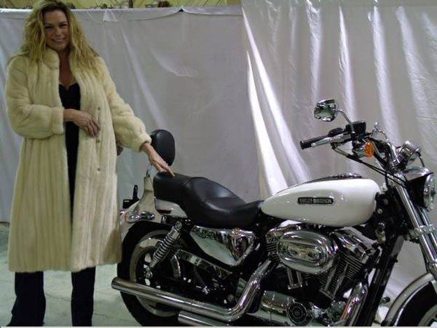 La moto o yo, y él puso a la venta a ambas