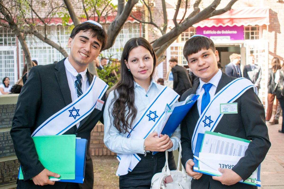 Se busca propiciar el di&aacute;logo entre la comunidad de alumnos de la UNCuyo y estudiantes de otras casas de estudio y otras Jurisdicciones.