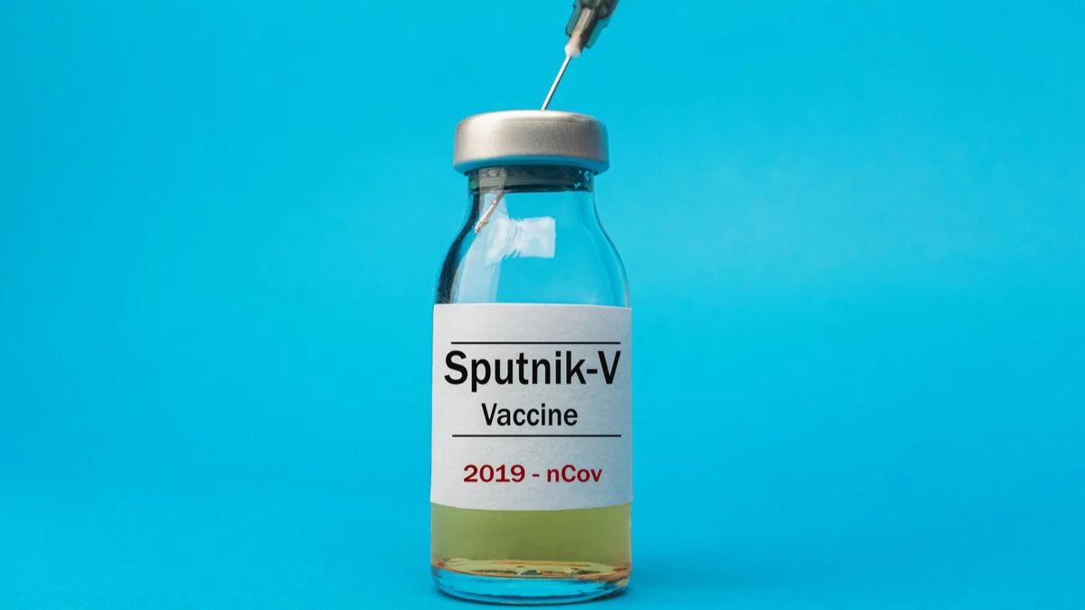 Desmintieron que desde el ministerio de salud de Rusia se comunicara que está prohibido tomar alcohol o drogas hasta 42 días después de haber sido vacunado con la Sputnik V, contra el coronavirus. En realidad recomendaron moderar el consumo.