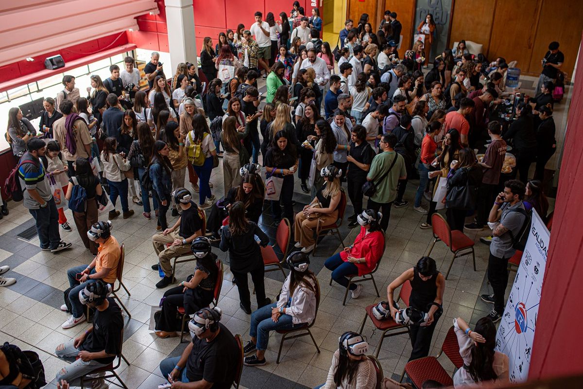 Social Media Day Mendoza exploró la innovación y tendencias digitales para todo el público. Social Media Day Mendoza exploró la innovación y tendencias digitales para todo el público.