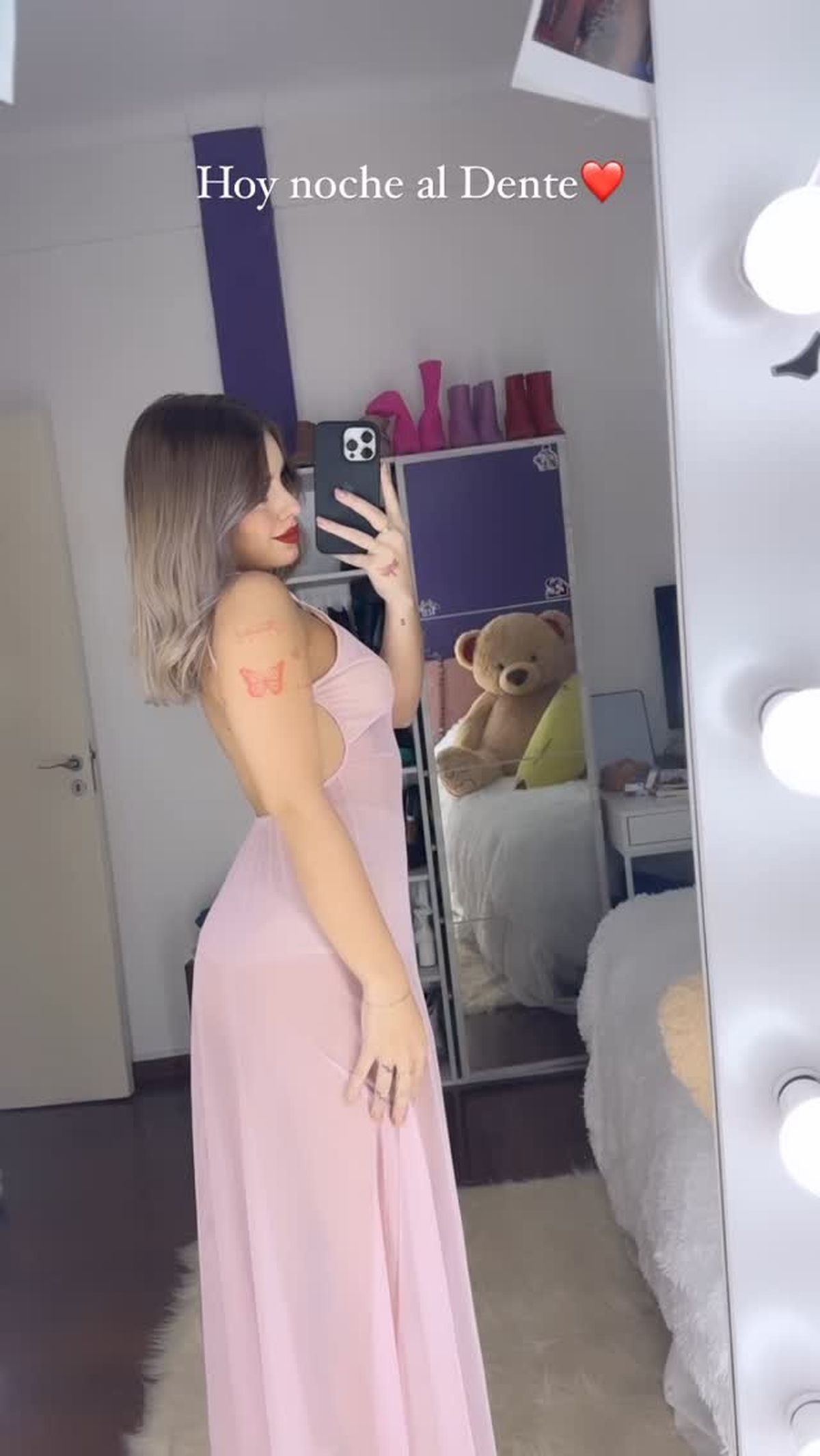 Coti Romero deja ver su culotte con las transparencias más audaces y arrasa la tendencia. Coti Romero deja ver su culotte con las transparencias más audaces y arrasa la tendencia.