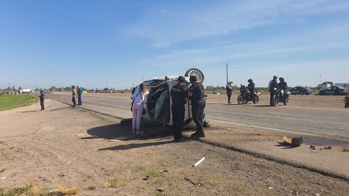 El auto que protagonizó el accidente en San Martín. Foto: Pablo Gamba.