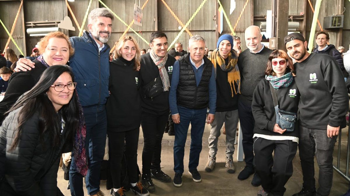 En la "Ciudad de los chicos" en la Nave Cultural. Allí están Ulpiano Suarez, Alfredo Cornejo y Horacio Rodríguez Larreta.