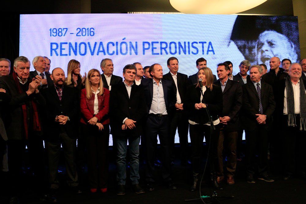 Sin el kirchnerismo duro, el peronismo convocó a la renovación para volver a enamorar en 2017