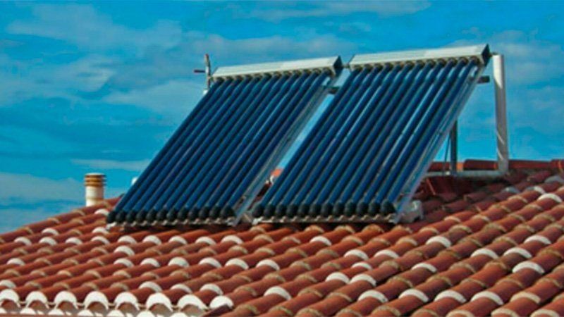 Financiarán en cuotas sin interés la instalación de termotanques solares