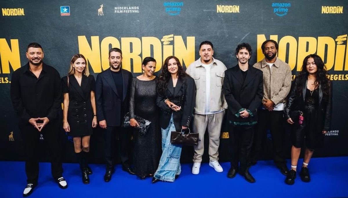 El elenco de Nordin, posando en el estreno de la serie. Imagen: Prime Video.