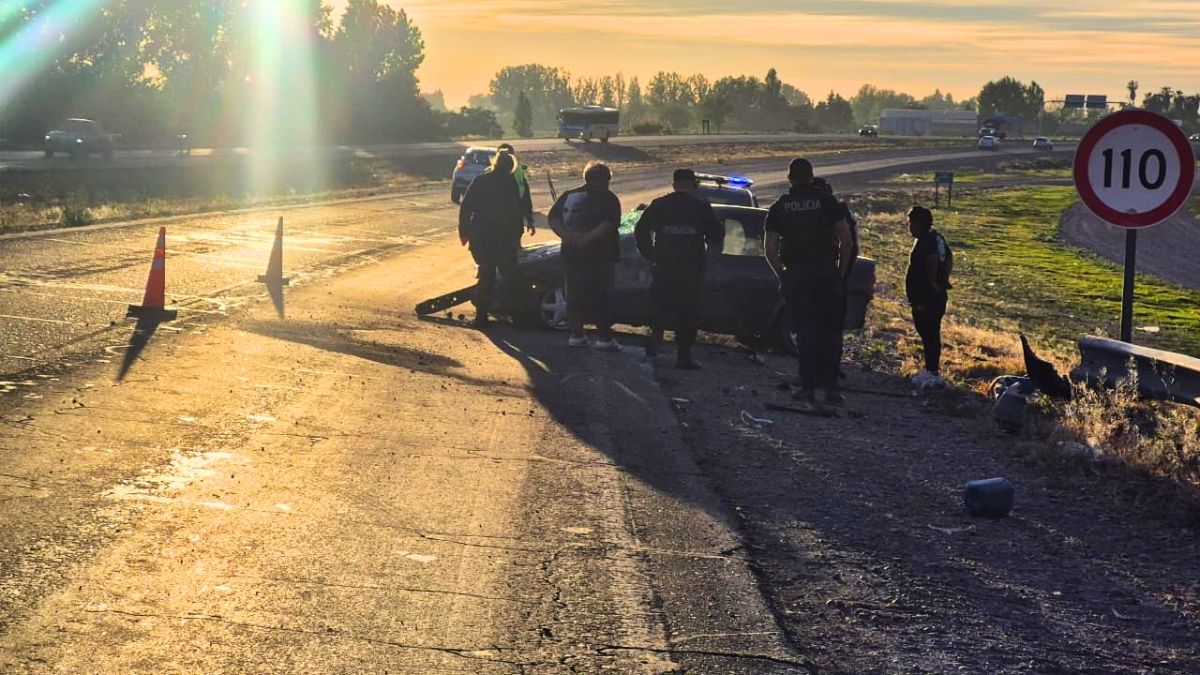 Así quedó el vehículo tras volcar en el accidente.