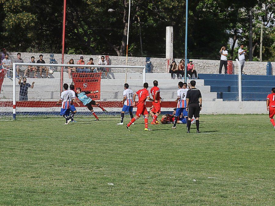 Tarde de fútbol sanrafaelino