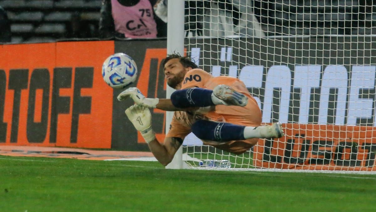 Independiente Rivadavia eliminó a River por penales y está en la final de la Copa Argentina.