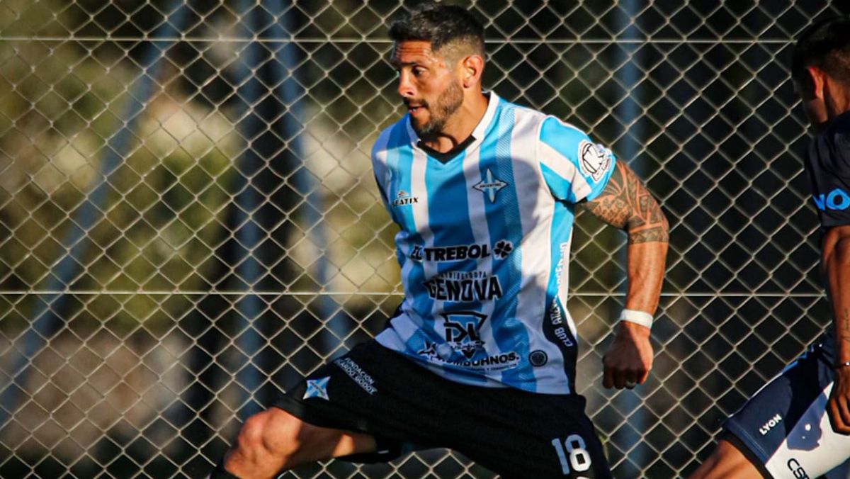Torneo Regional Amateur:  a los 38 años Cristian Lucero se destaca en el Atlético Argentino