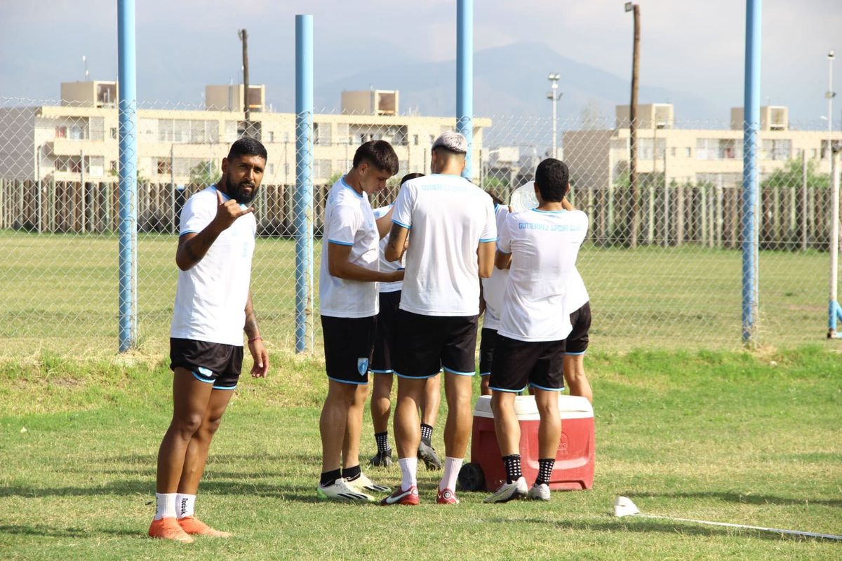 Maximiliano Herrera palpitó el choque de Gutiérrez Sport Club ante Huracán&nbsp; Las Heras.